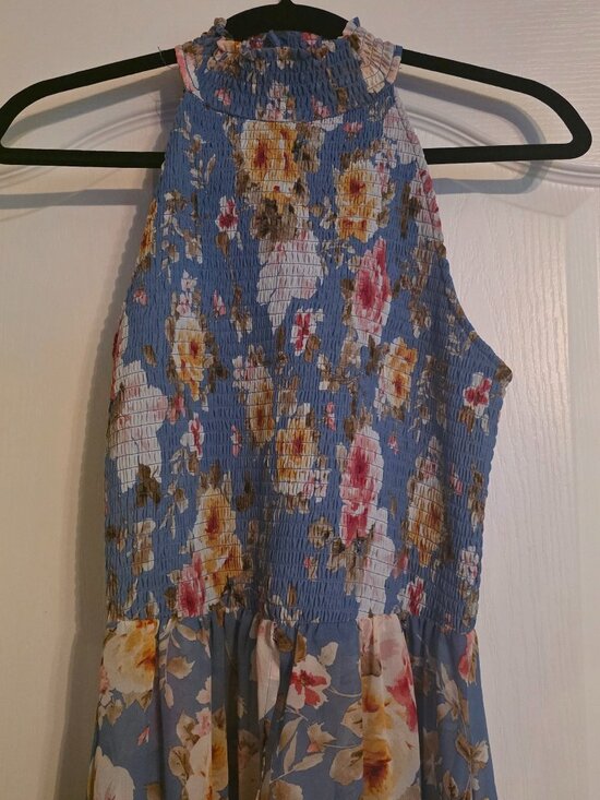 Venus Tops - Long flowy top, Size Small, Blue Floral, Gauzy, Venus Brand